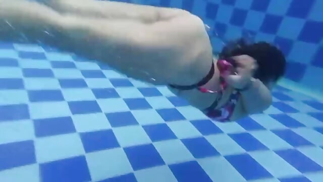 Swimming towards your wet dreams - video by Ariana_Pierce cam model