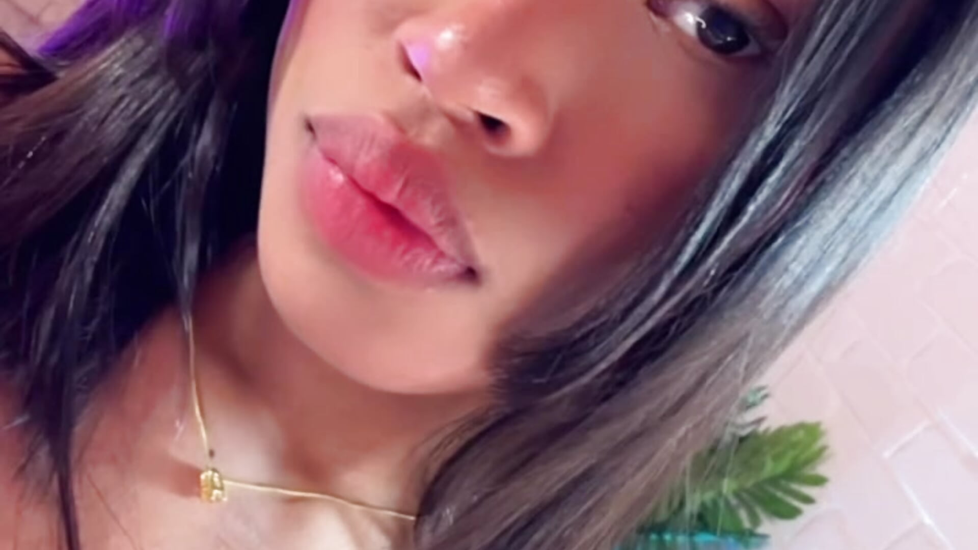 HONEY💕 - video by penelope_tay1 cam model