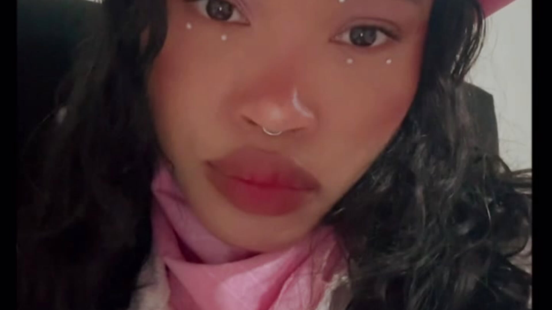 🤠🩷 - video by penelope_tay1 cam model