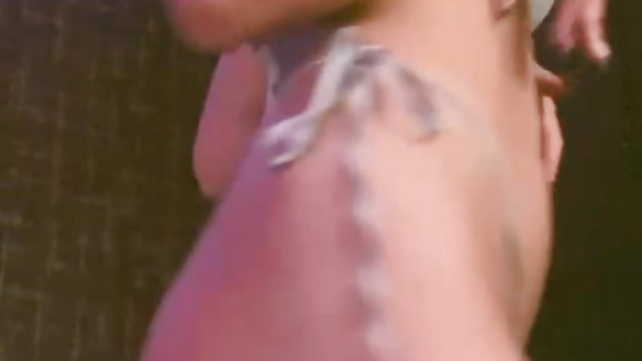 Close tome... more close! - video by ArtemisaBlake cam model