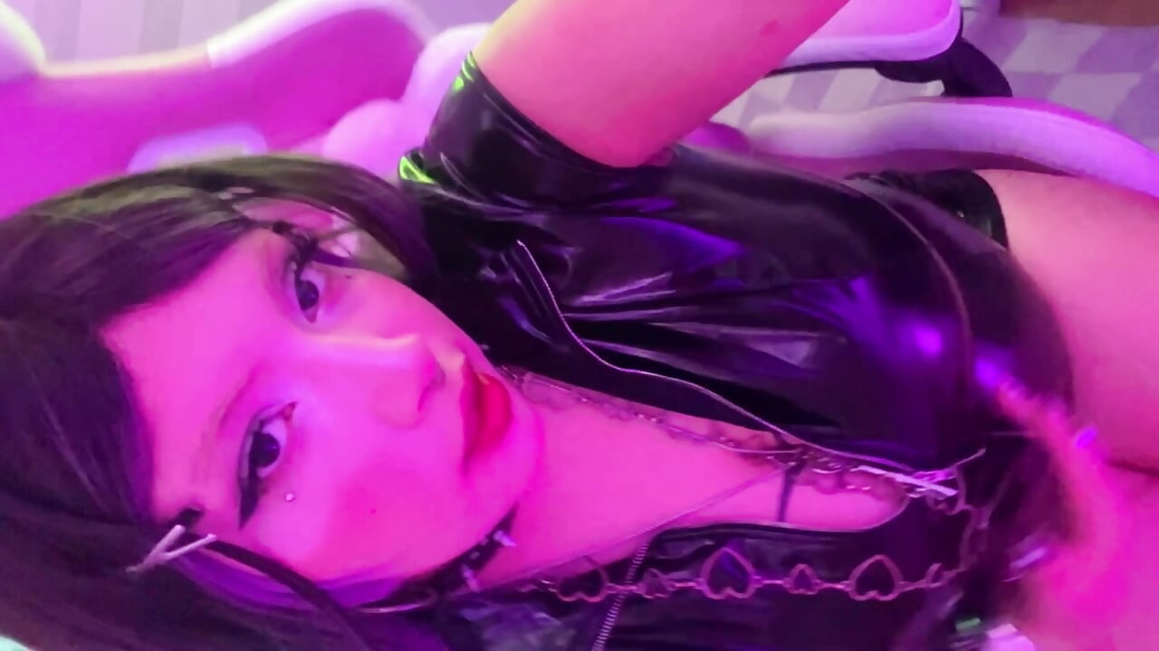 🖤💗🖤 - فيديو من Noisy_doll