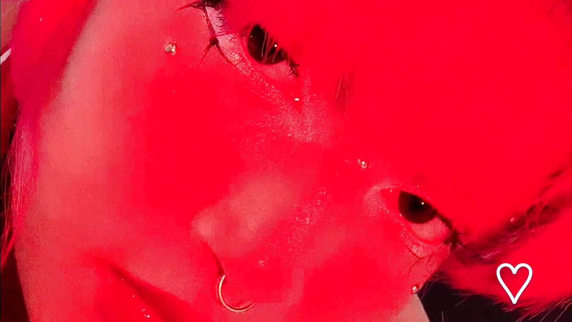 look at my pretty face - video by Noisy_doll cam model