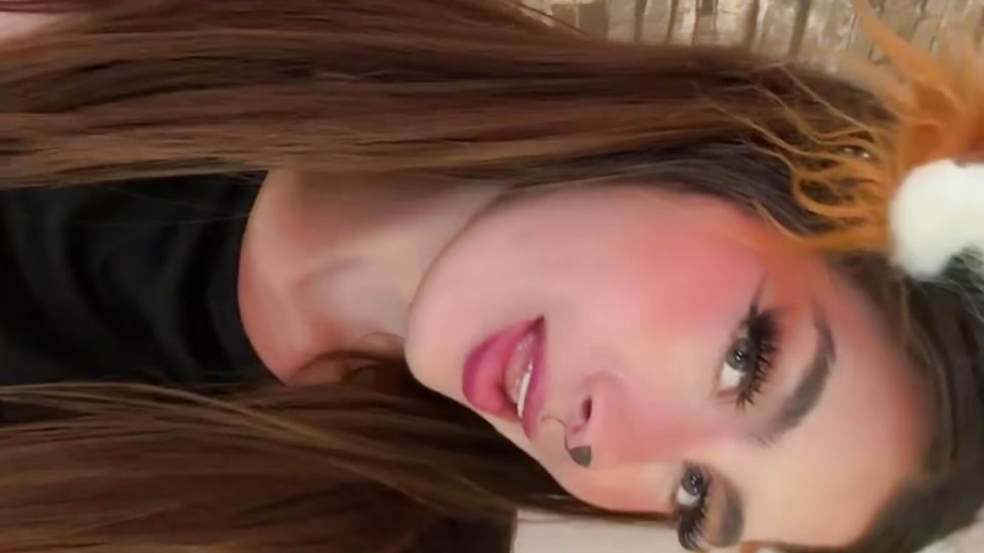 🦊✨ - ক্যাম মডেল LuneDeLumiere-এর ভিডিও