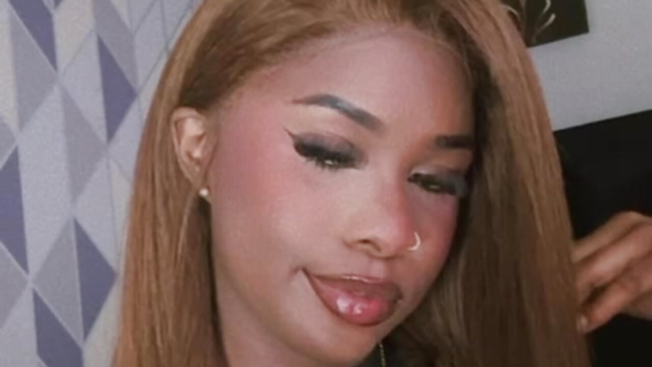 👀 Some glances feel like a secret－カメラキャストのkinkyandsavageの動画