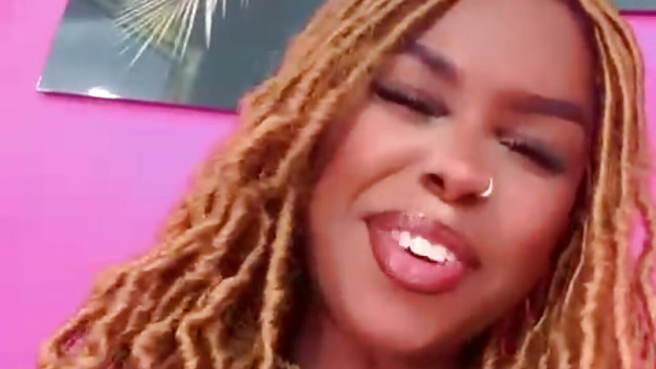 mood tik tok - video by kinkyandsavage cam model