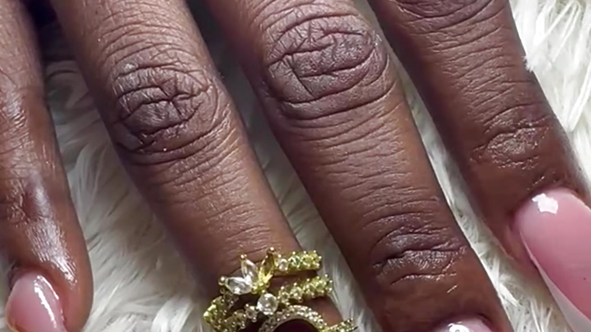 My new nails. 🥰💅🏾 - video by kinkyandsavage cam model