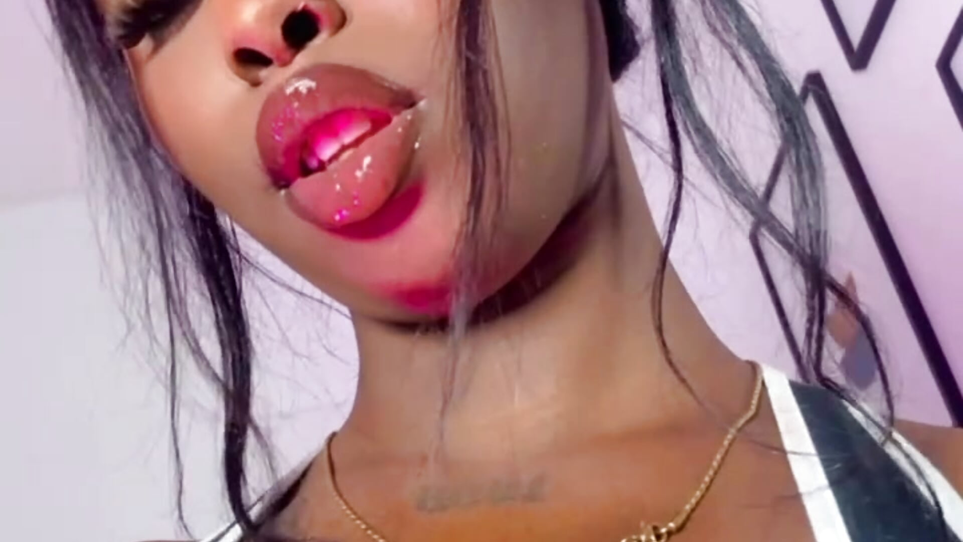 kiss me - video by kinkyandsavage cam model