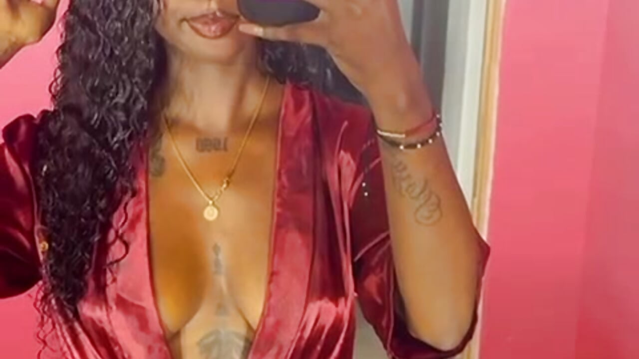 It's so hot I want to rip off my robe, can you help me? - video by kinkyandsavage cam model