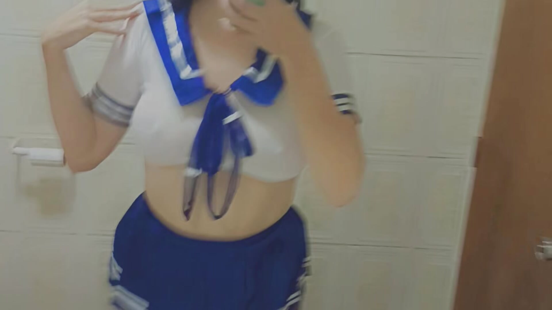 Se escapan 🙈 - video by GoddessAtenea1 cam model