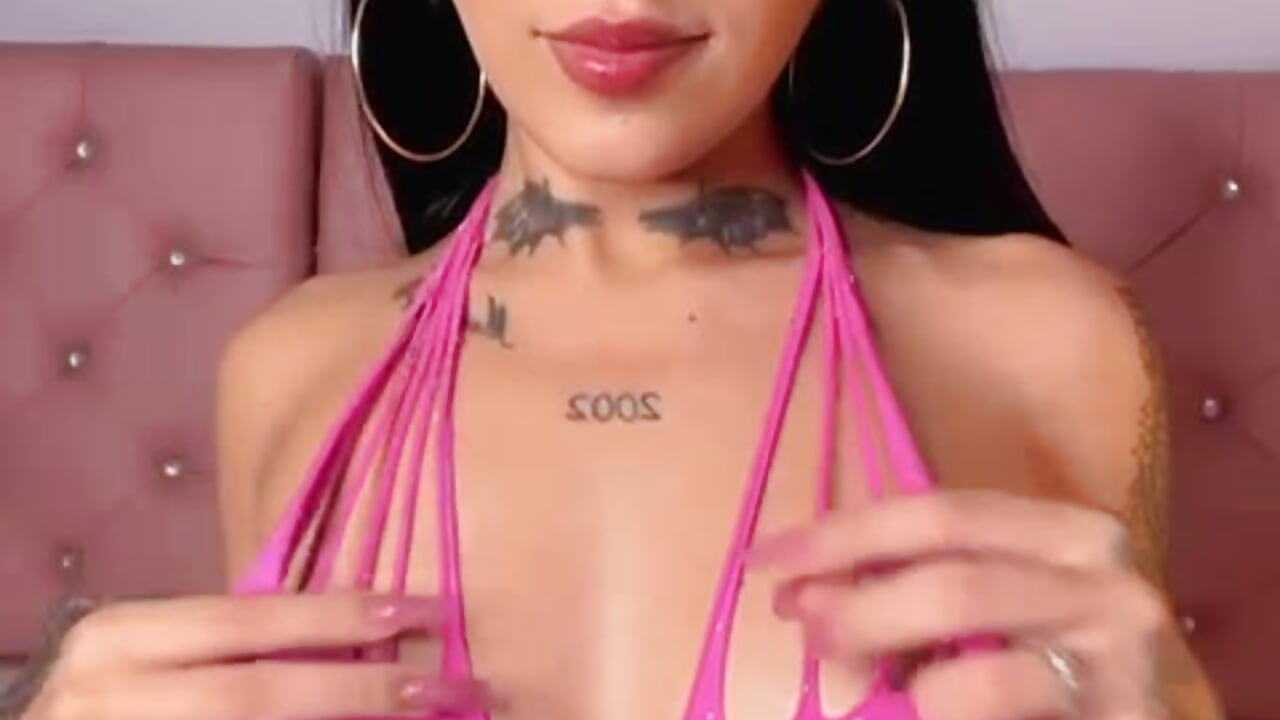 WhatsApp Video 2024-09-18 at 8,50,54 PM - video by nicolerogers88 cam model