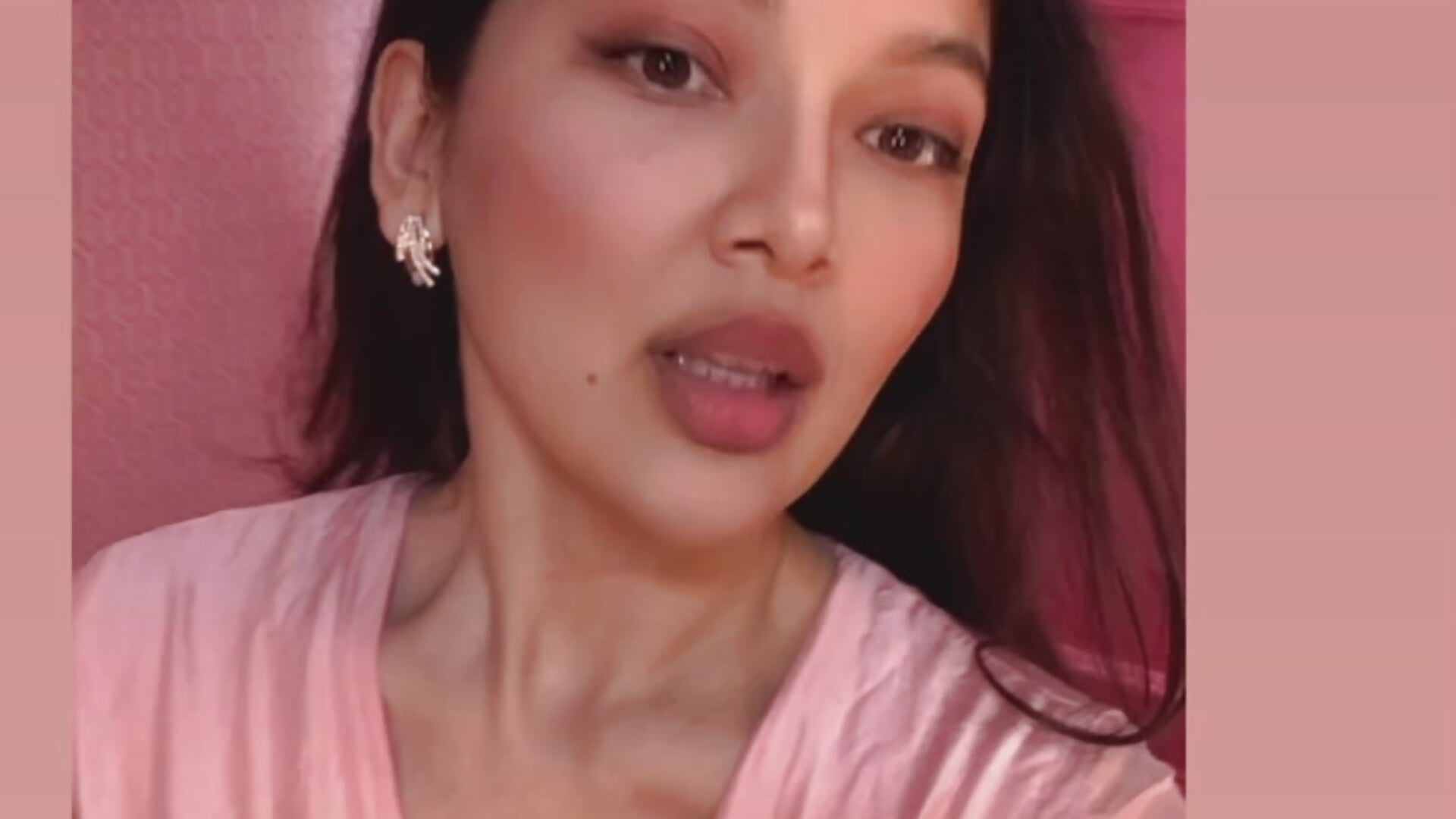 Your barbıe gırl 🩷💕💗💓💘 - video by ZarifaBev cam model