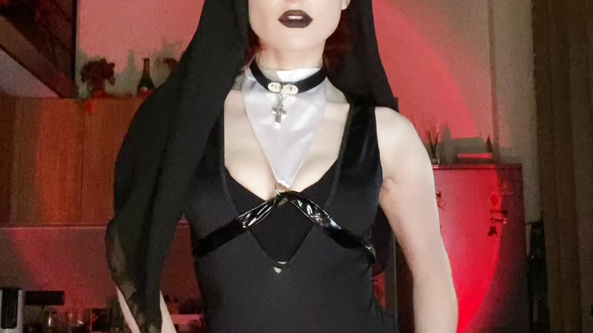 halloween - video by Lucyana_lune cam model