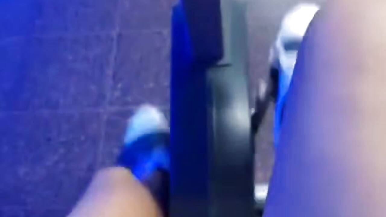 🚴💙🩵 - video di Miss_balloonsmila modella di cam