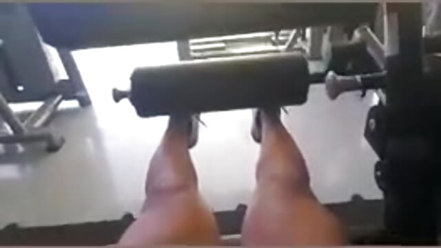 Leg work - video by Miss_balloonsmila cam model