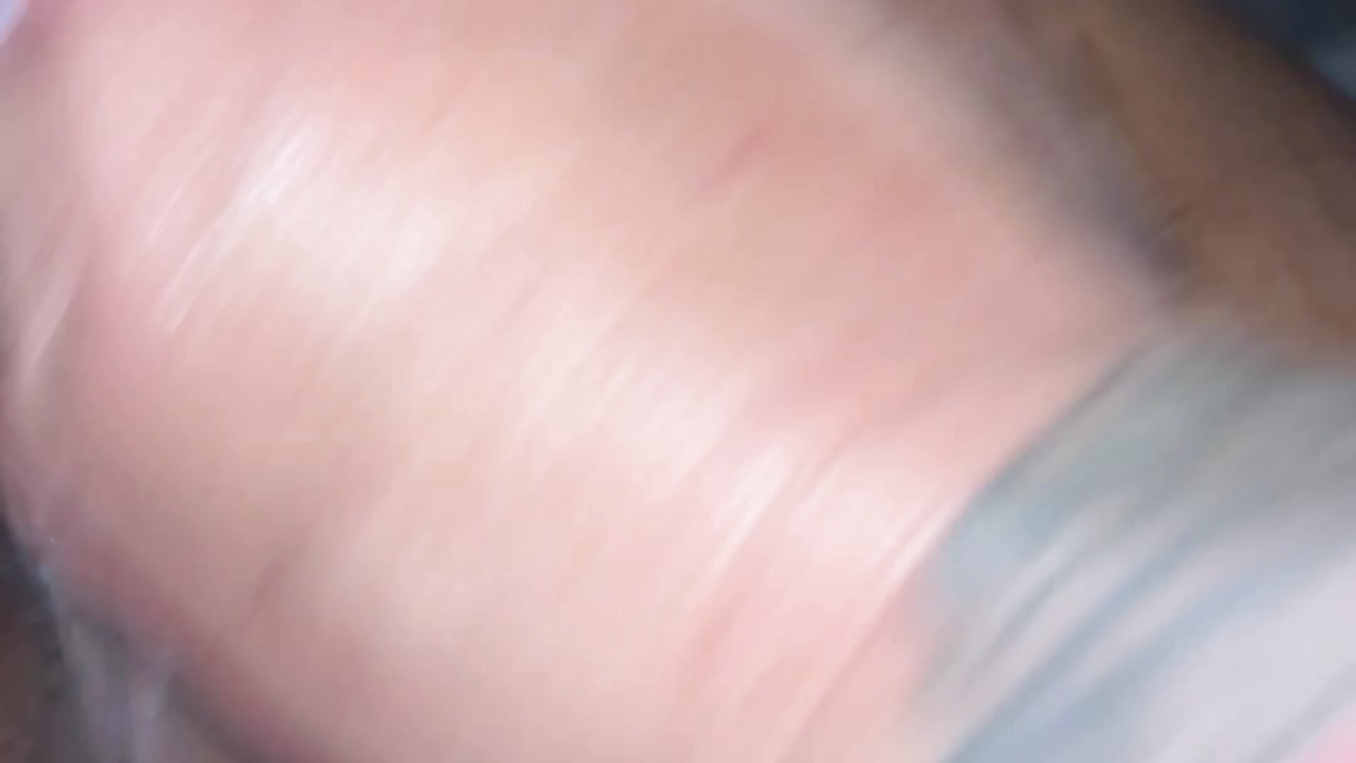 Watch daddy use the anal beads on me while he fingers his wet ass pussy! - วิดีโอโดย InterRacialFacial7296 โมเดลแคม