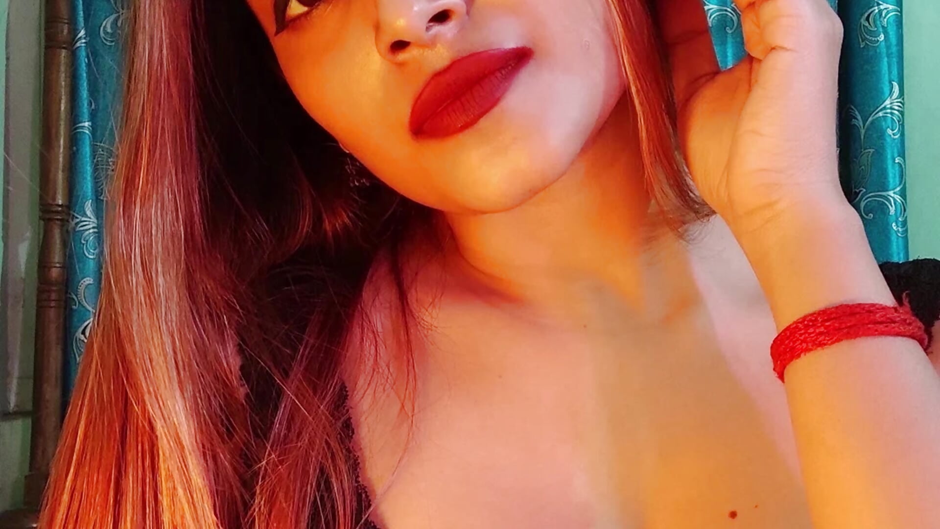 1000327537 - video by Kirti_Mittal cam model