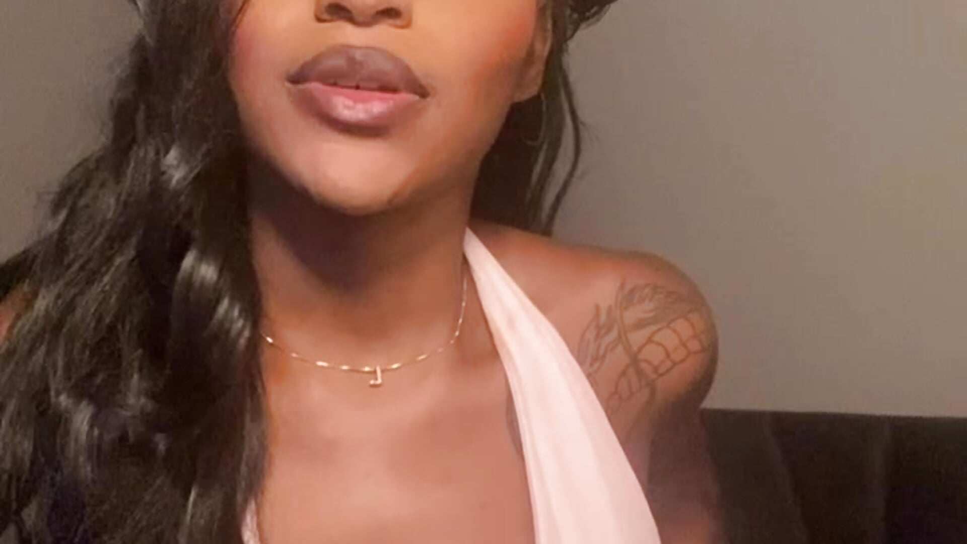 My beautiful tattoos - βίντεο μοντέλου ZiziCampbell_