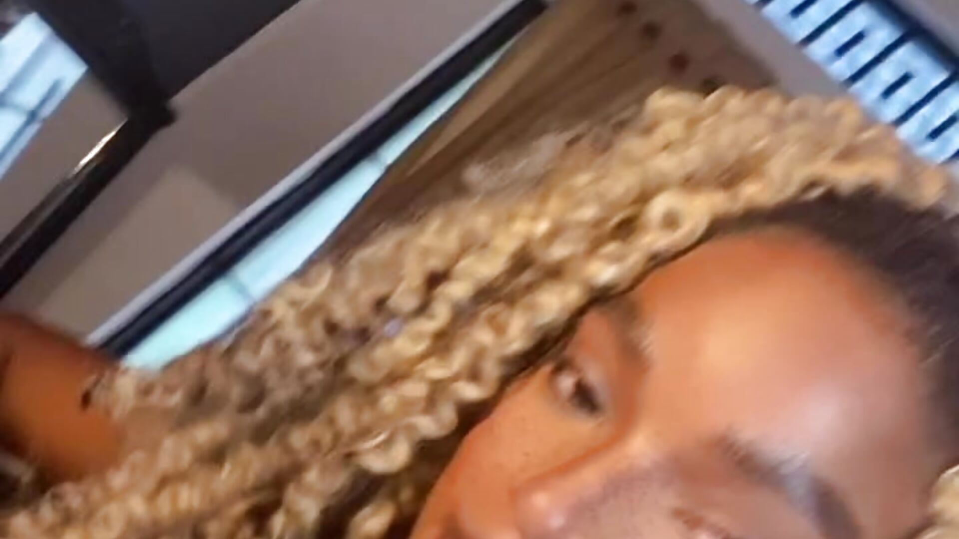 🌸 - βίντεο μοντέλου ZiziCampbell_