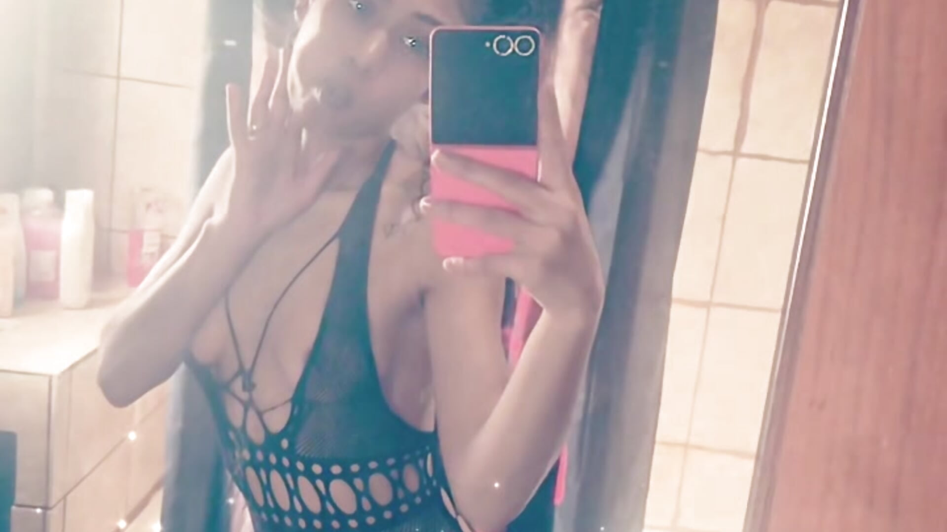 Just a tease of how my tongue works.. - video oleh carmelbbyx22 kamera model