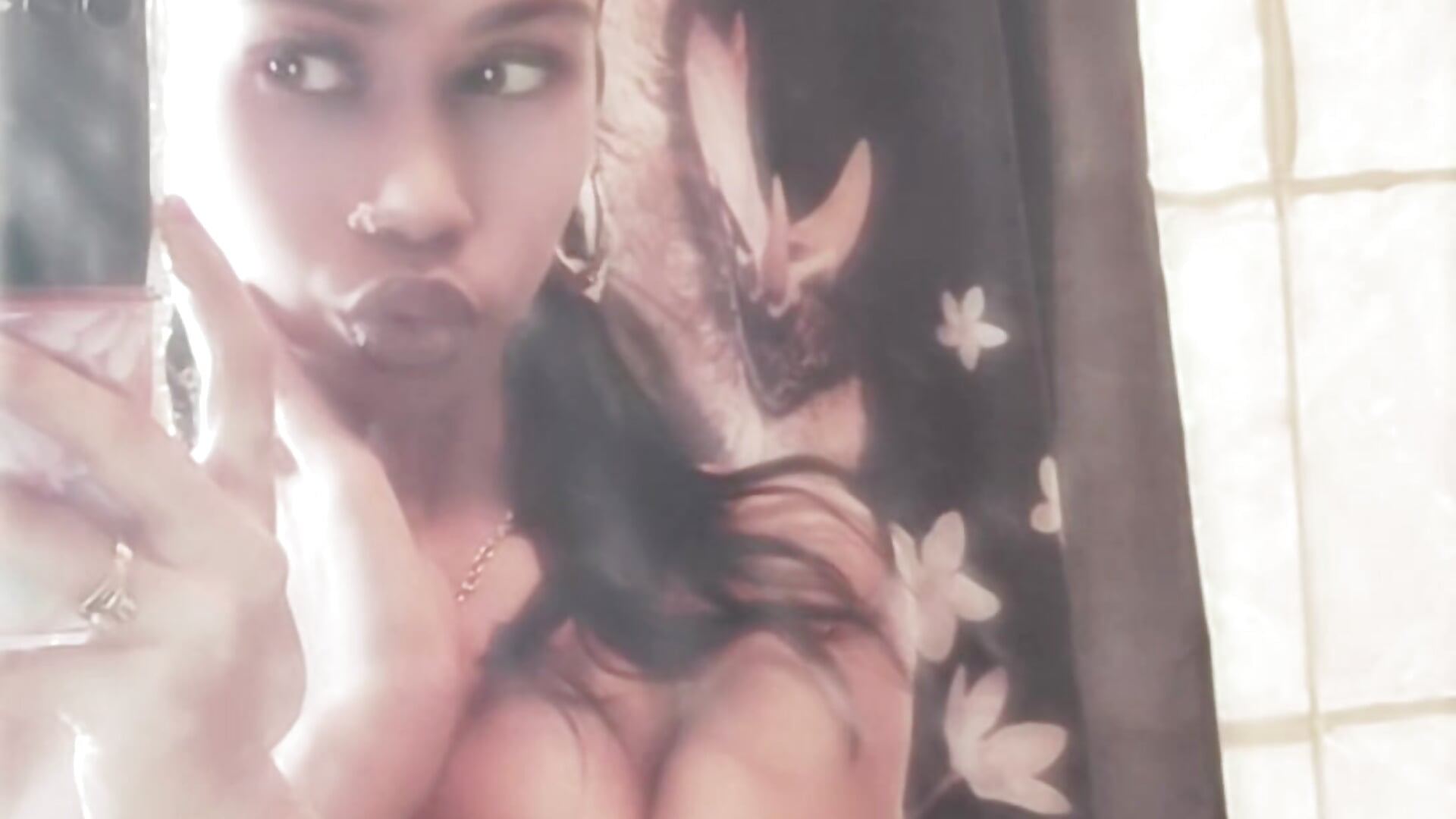 Be my Valentine Mami - vidéo du modèle de showcams carmelbbyx22