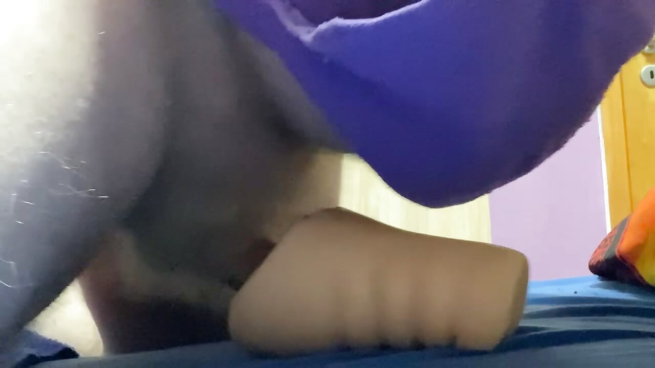 Pocket Pussy fuck - video by makedaddyhappy6 cam model