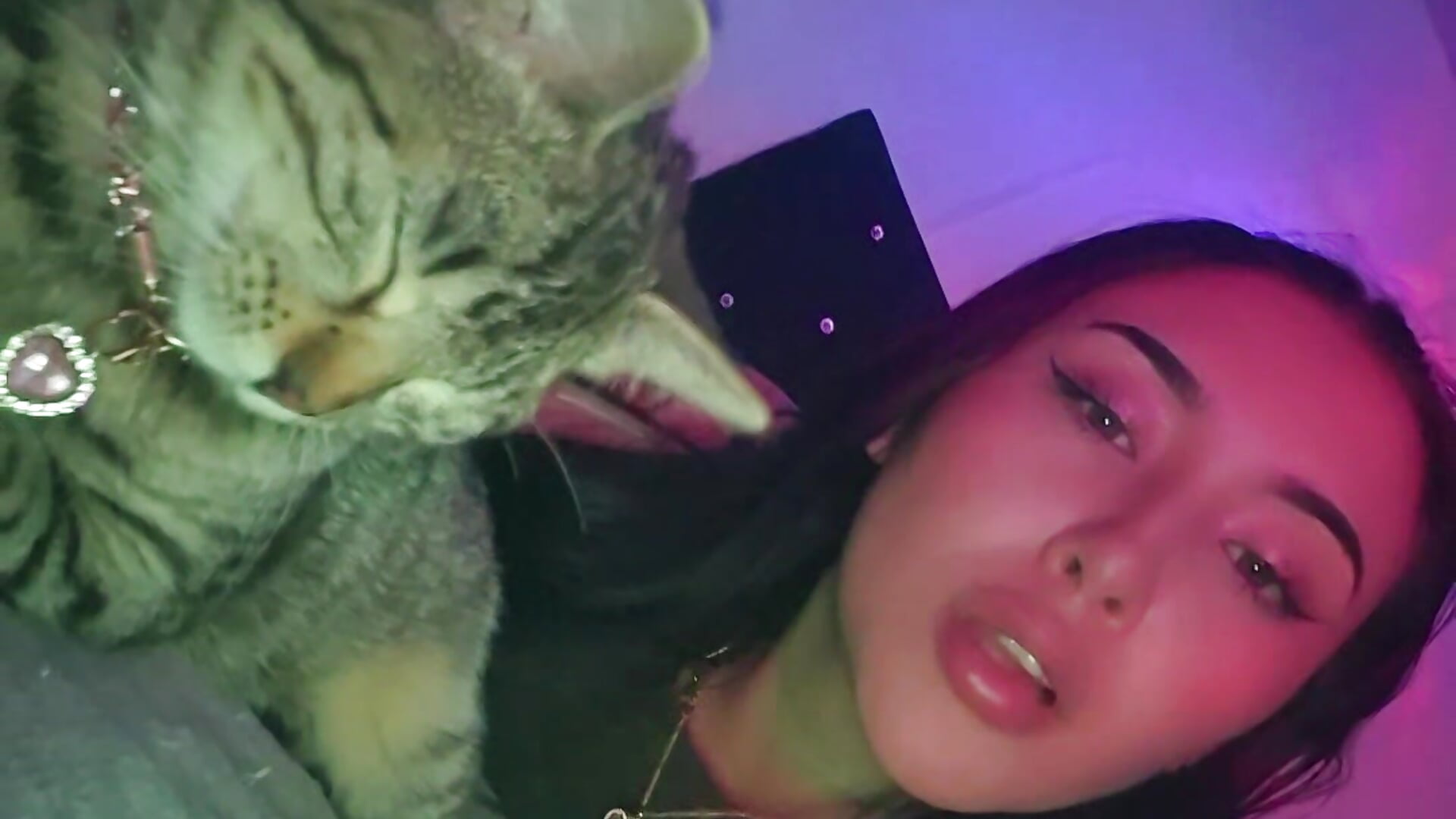 Kitty<3 - video by Miaa_gh1 cam model