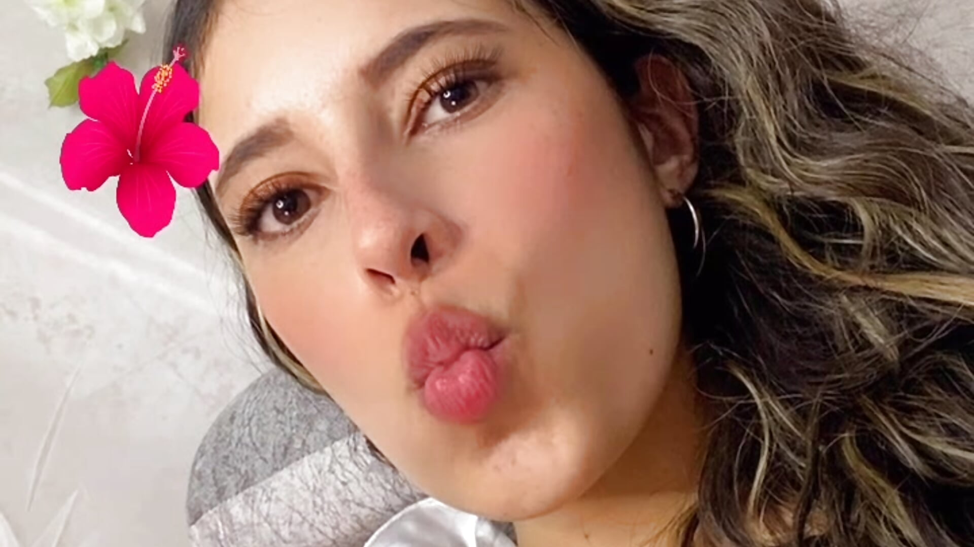 Kisses❤️ - video av lovelygirlEva cam model