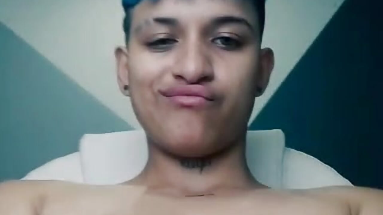 WhatsApp Video 2025-06-10 at 18,40,35 - video by Dominick_jones cam model