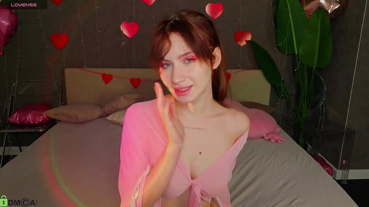 Valentines Day💕 - video của người mẫu cam Mollly_Rouge