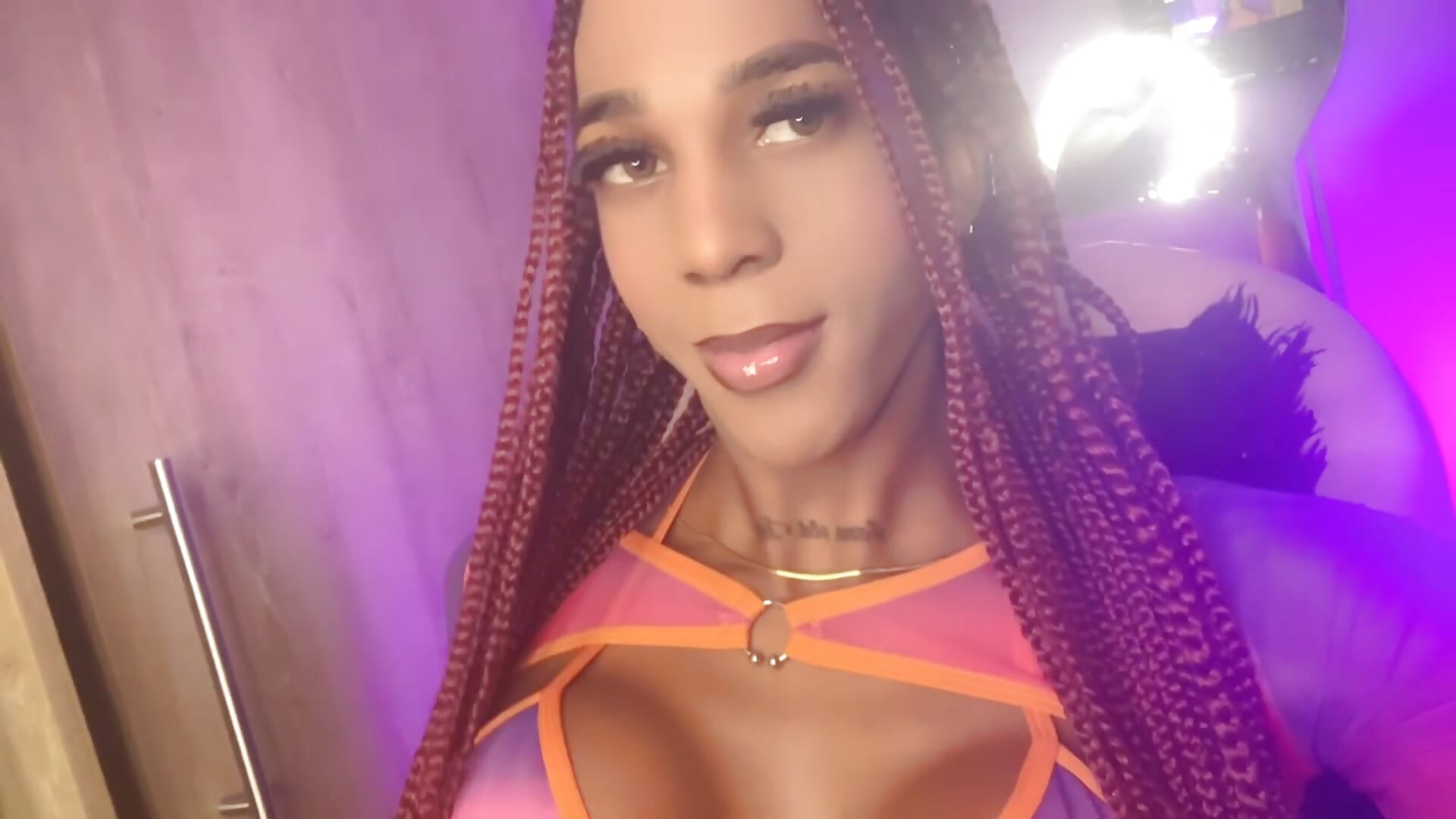 🤍 – видео вебкам-модели valeria_montess