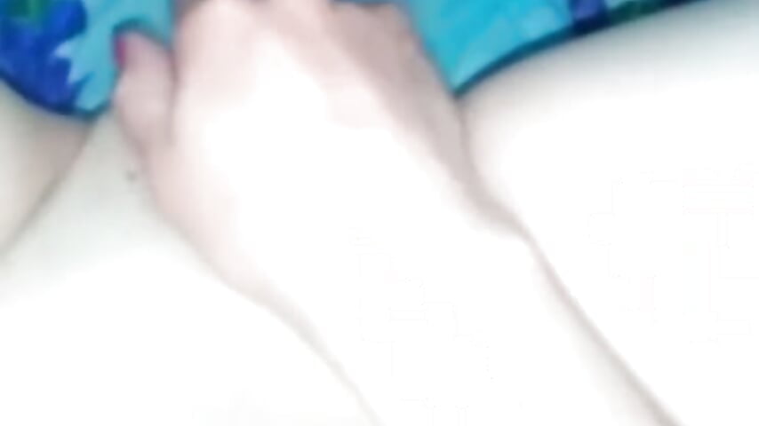 I'm fucking myself with my fingers