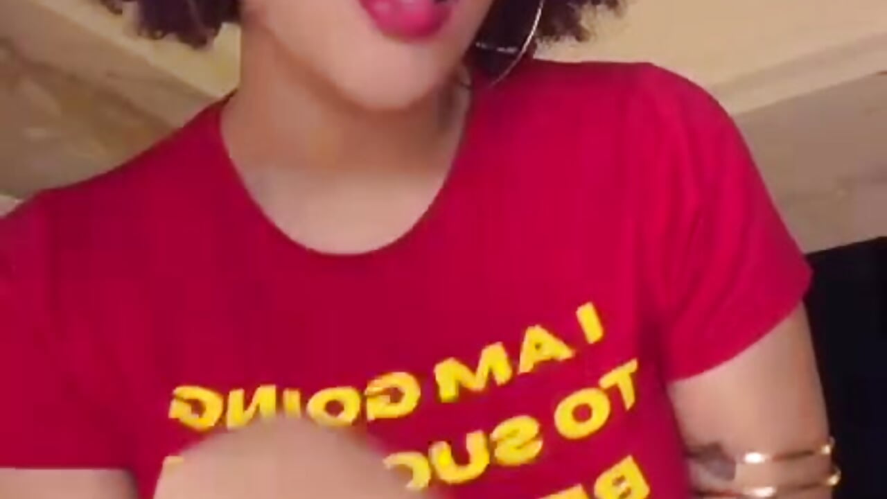 Venezuelan baddie  | Latina, 18+ , brunette, bigboobs - video by loladupont cam model