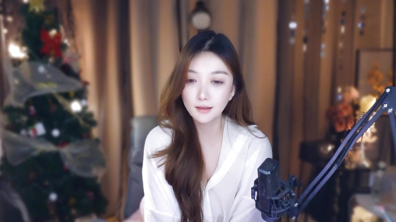 讲故事之亲哥哥粗暴的强暴了我两个半小时