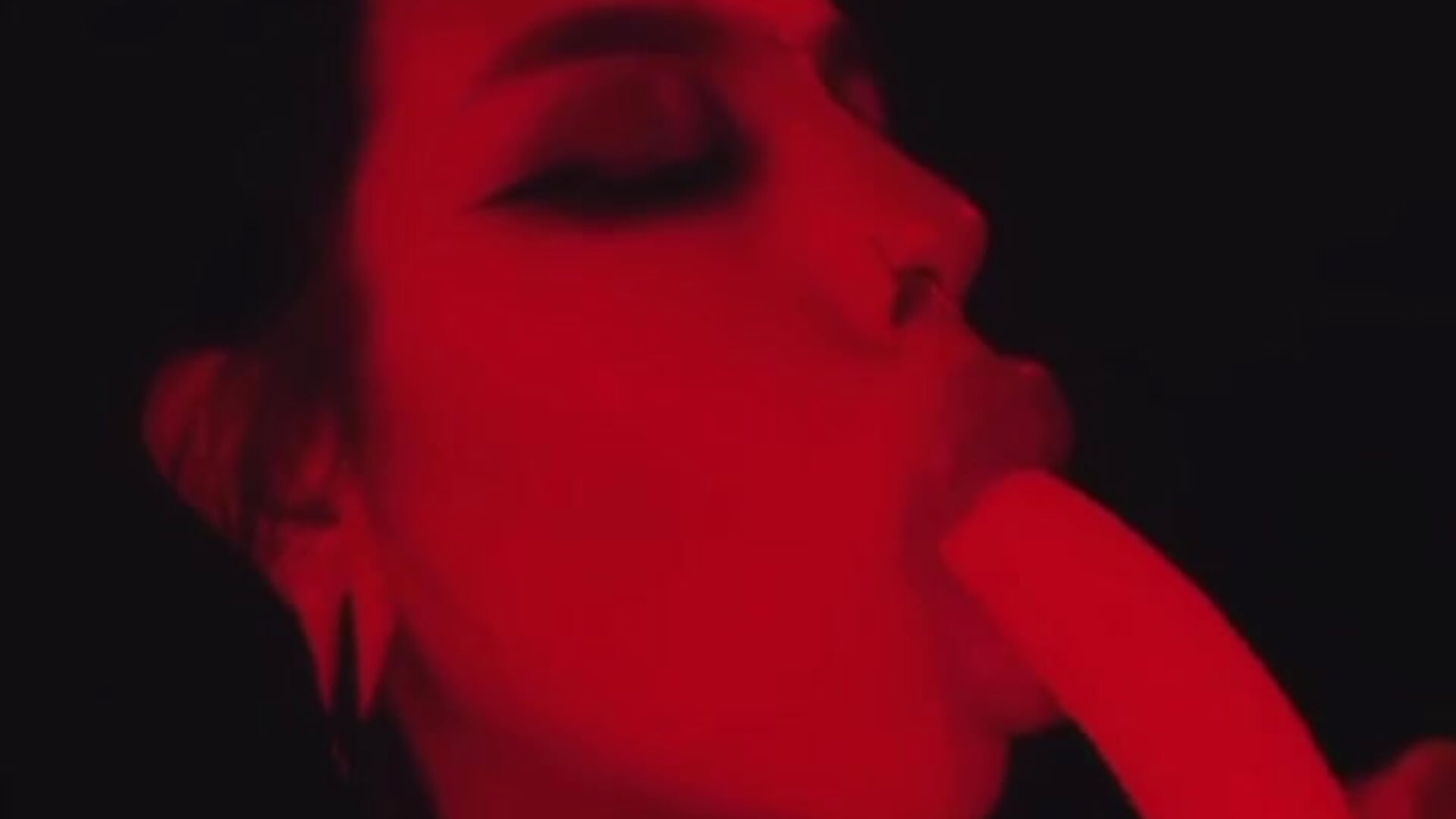 You want me😈 - video by alexx_succubus cam model