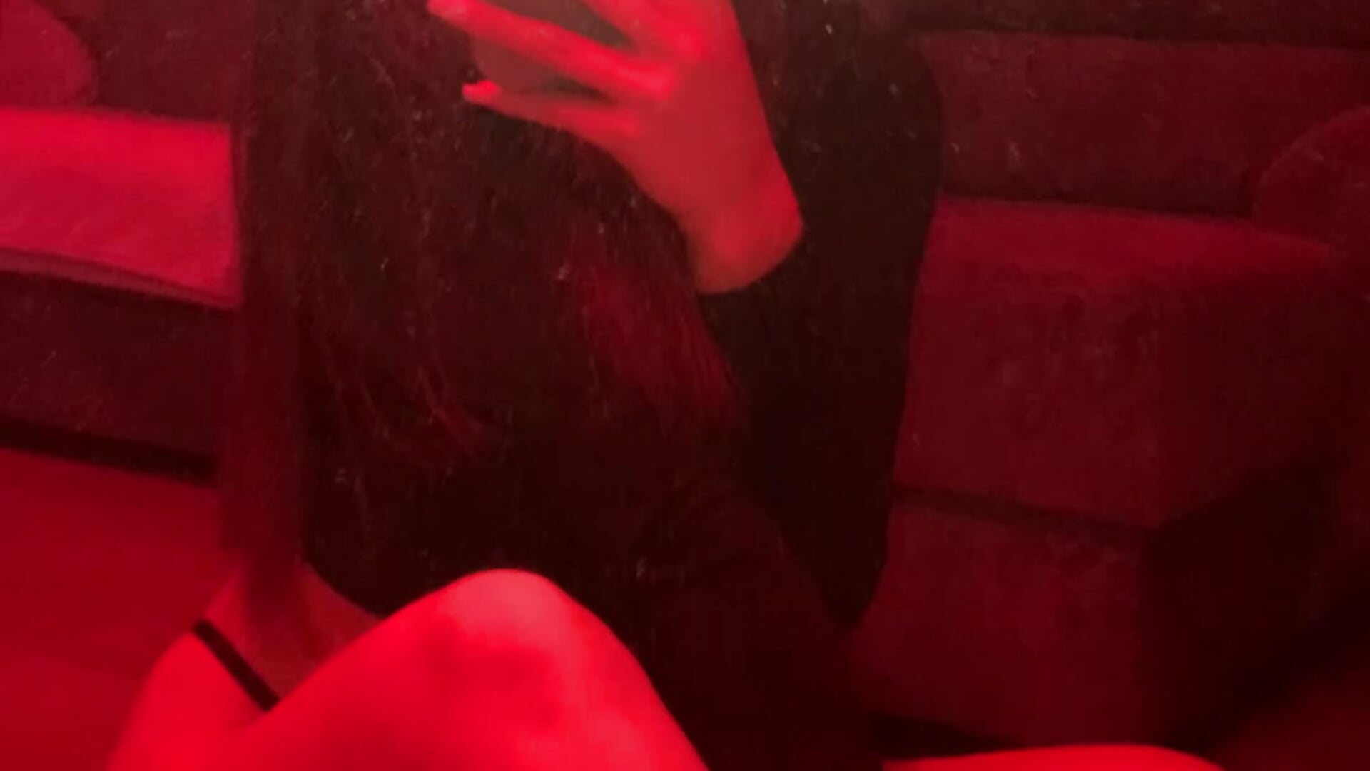 Red room 😈 - video di valkyrie_hot modella di cam