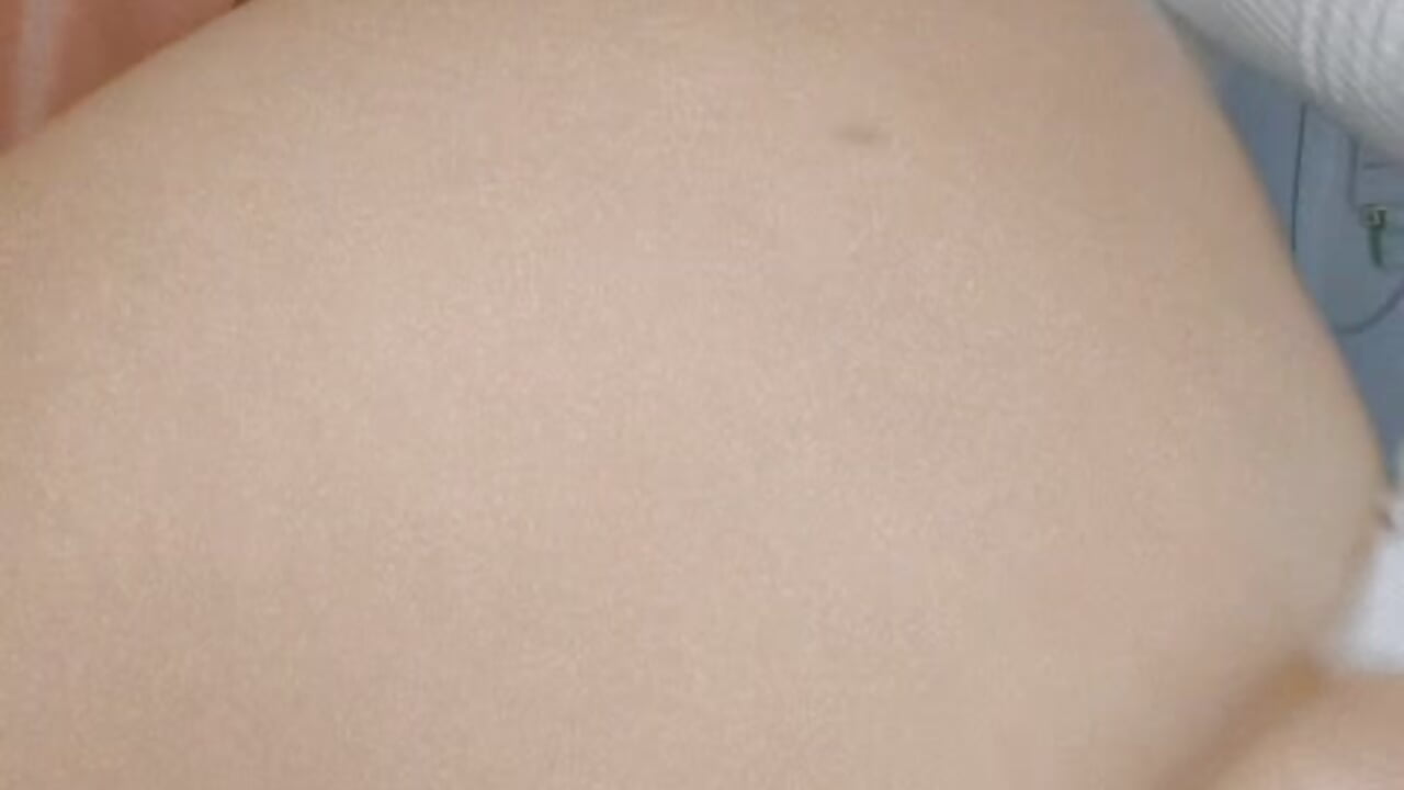 plug en mi culo - video by arabela_dream25 cam model