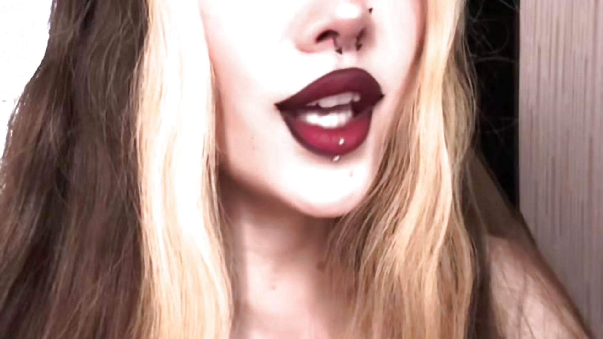 A little sing - video by SashaMeow cam model