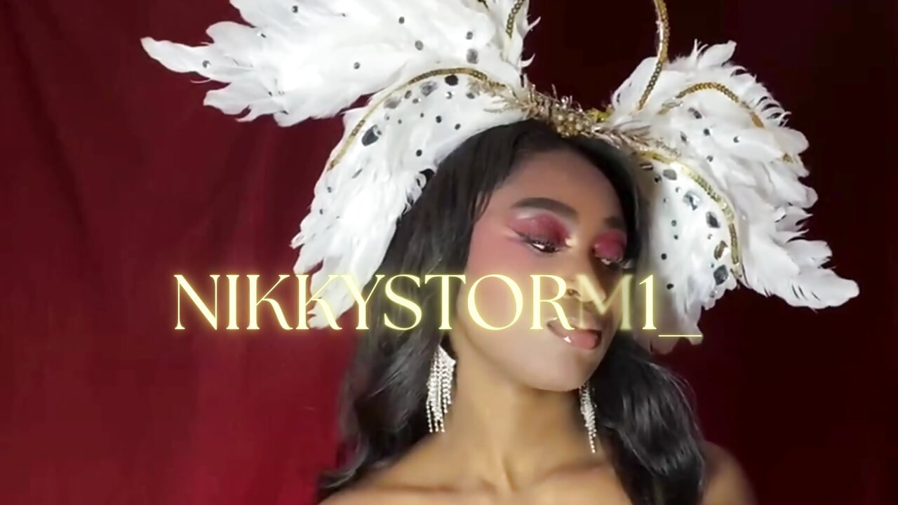 VALENTINES SHOOTING ❤️🔥 - video di nikkystorm1_ modella di cam