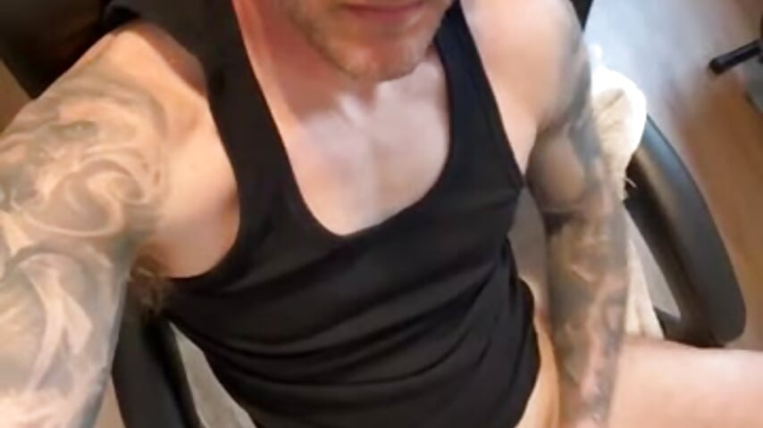 76825333938__227E7515-9831-4EFA-B076-19A389A1D272 - vidéo du modèle de showcams moon-boy