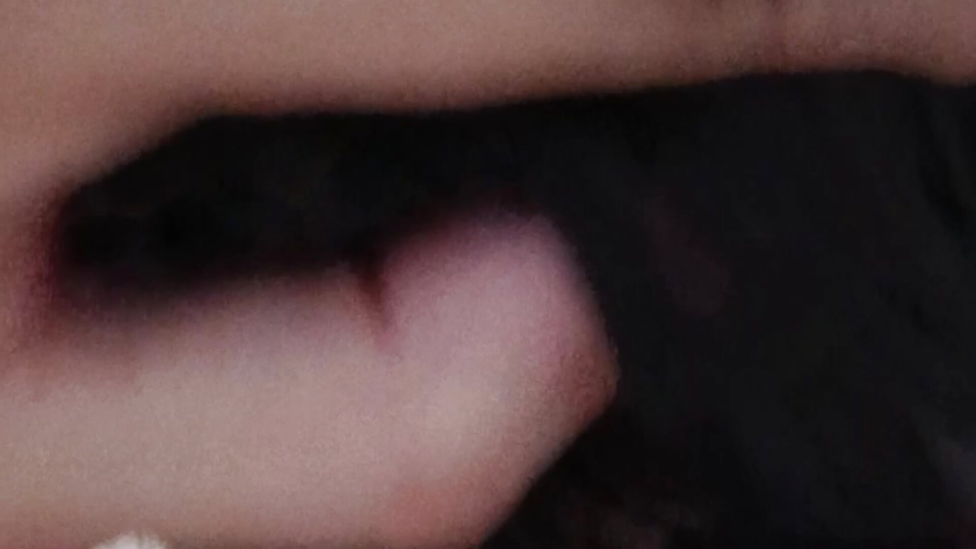 JE LUI SUCE SA GROSSE BITE ET IL M’ÉJACULE SUR LA GUEULE 💦