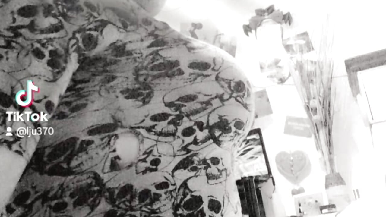 Snapchat-1306540847 - відео від вебкаммоделі imgb33