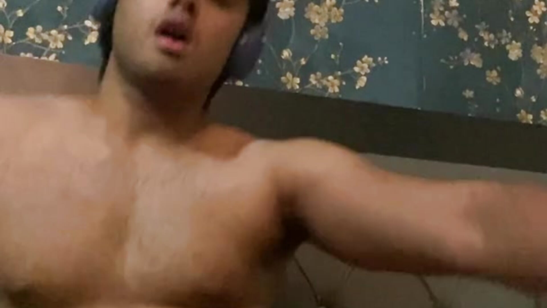 Cumshott – видео вебкам-модели Rocco787876