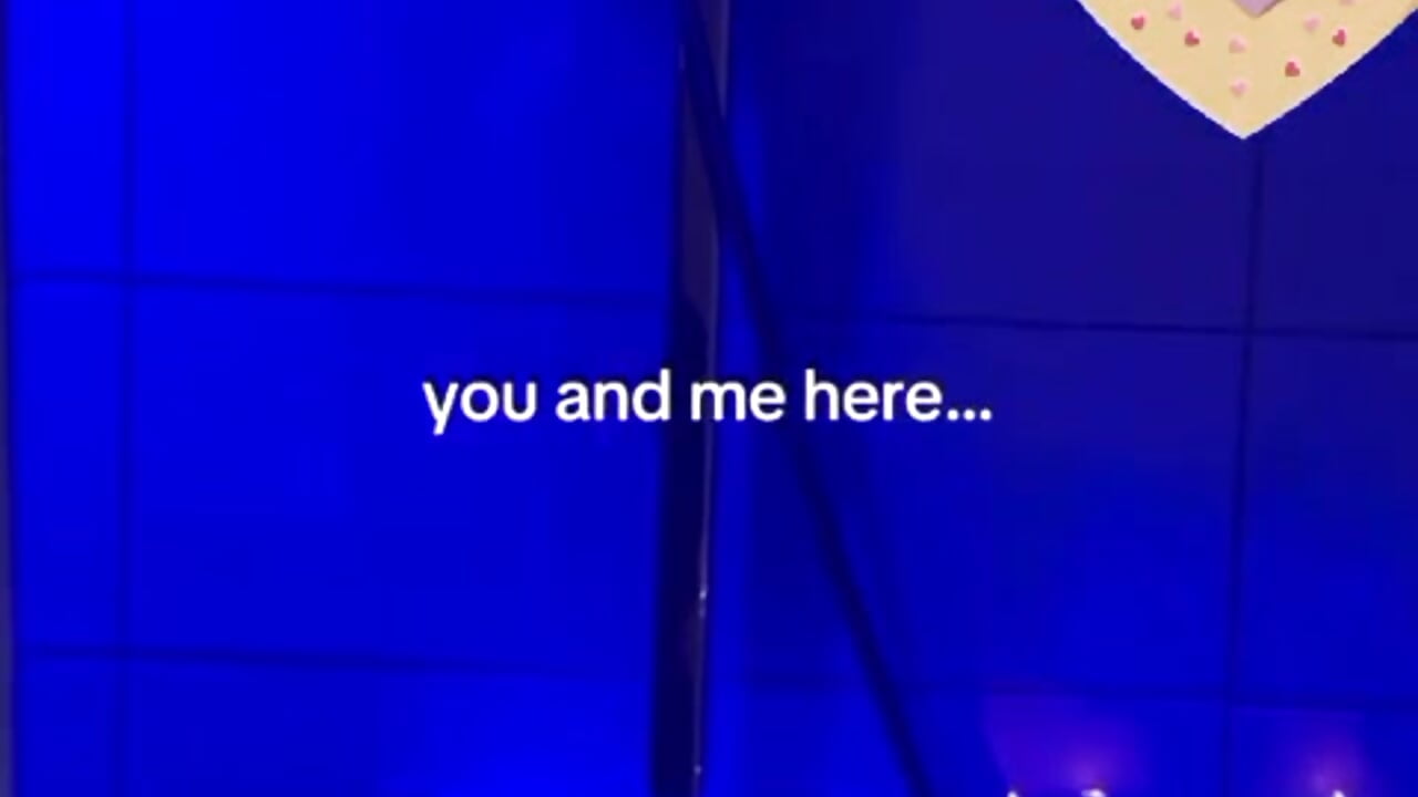 shower with me baby? - 視頻由 PlayGirLL_ 主播提供