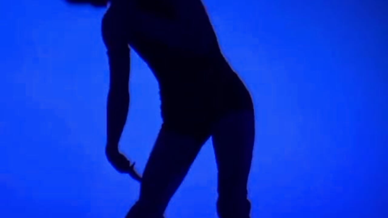 lets dance my slavee - 視頻由 PlayGirLL_ 主播提供