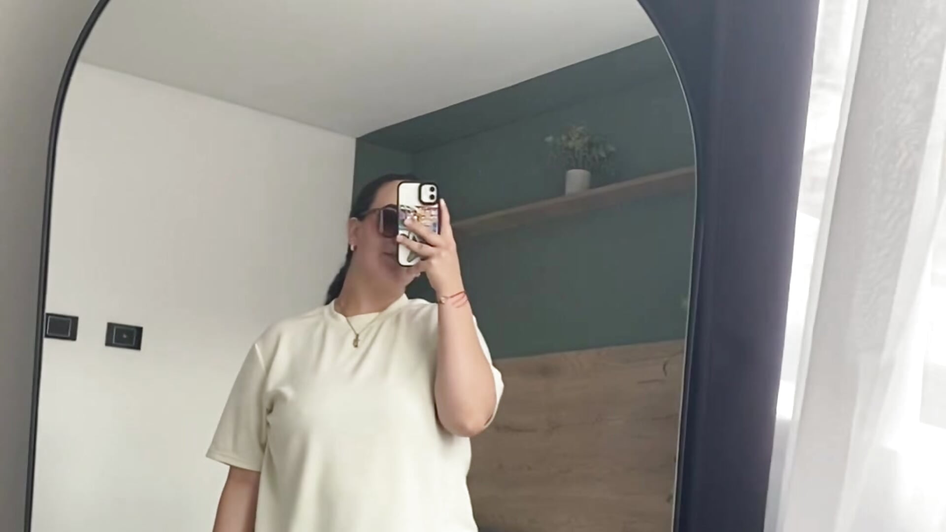 33B87ED6-D6C4-4758-AFFB-160FC7914854 - video Ana2517 kameramallilta