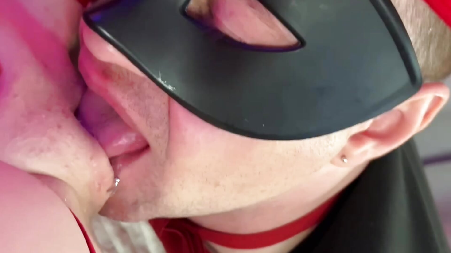 Greedy cunnilingus from Mike - 視頻由 Sin_city_ 主播提供