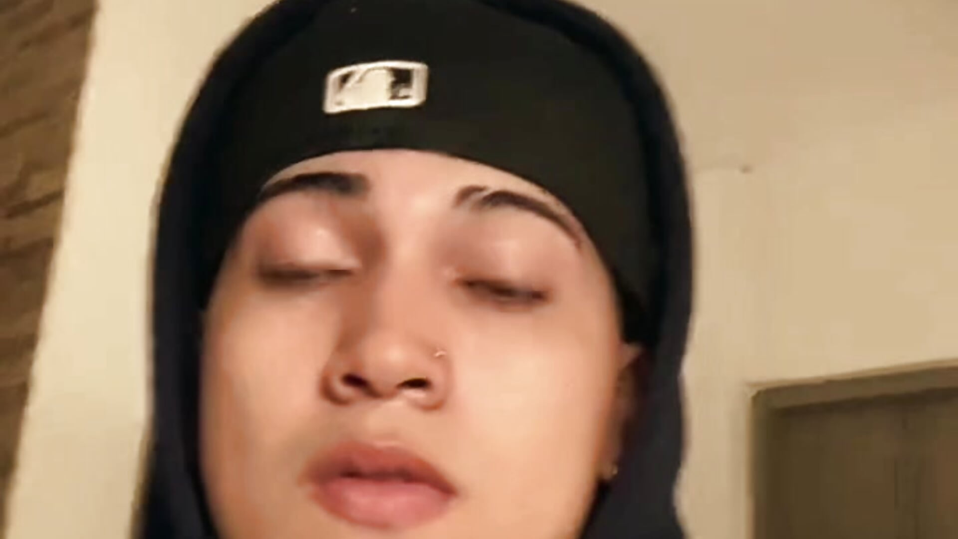 👀 - βίντεο μοντέλου Br4ndxpimm