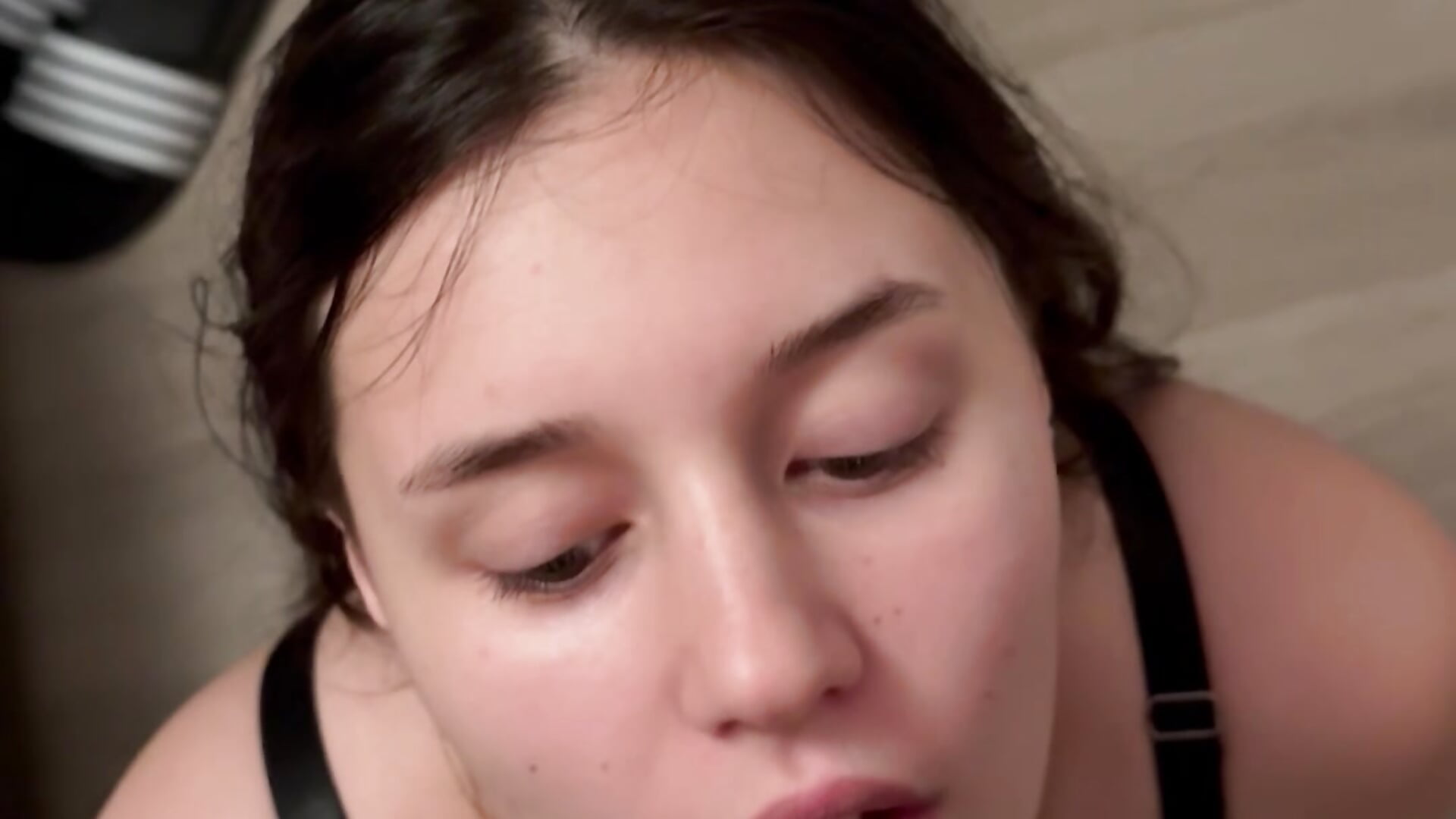 Blowjob — filmik LeeaRose, modela(-lki) na kamerkach