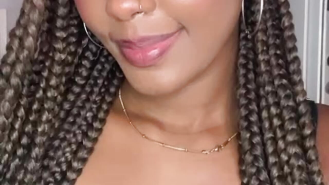 See you in a few hours kiss - video by ZaraCollinss cam model