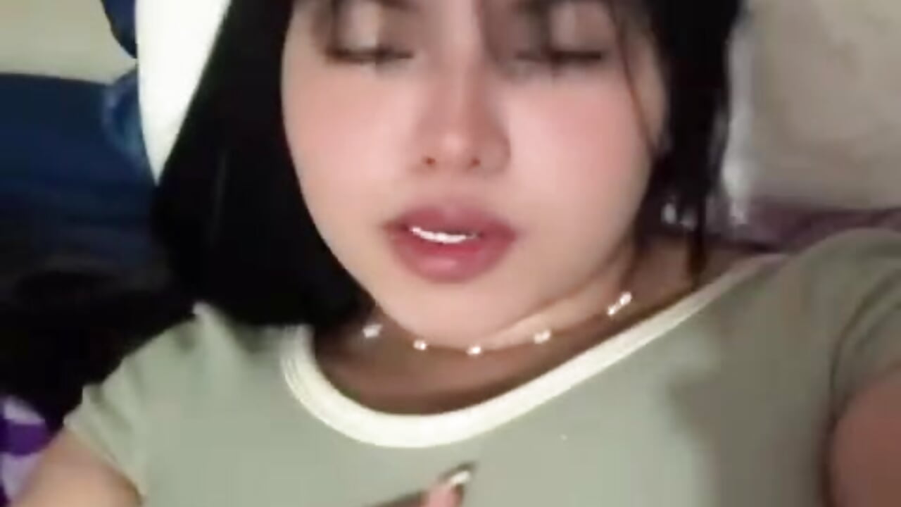 Silky, Slow, Addictive - video by Geabloom cam model